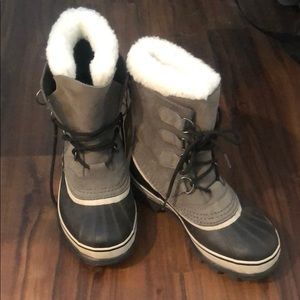 Sorel Caribou Boots with fur lining (grey suede)